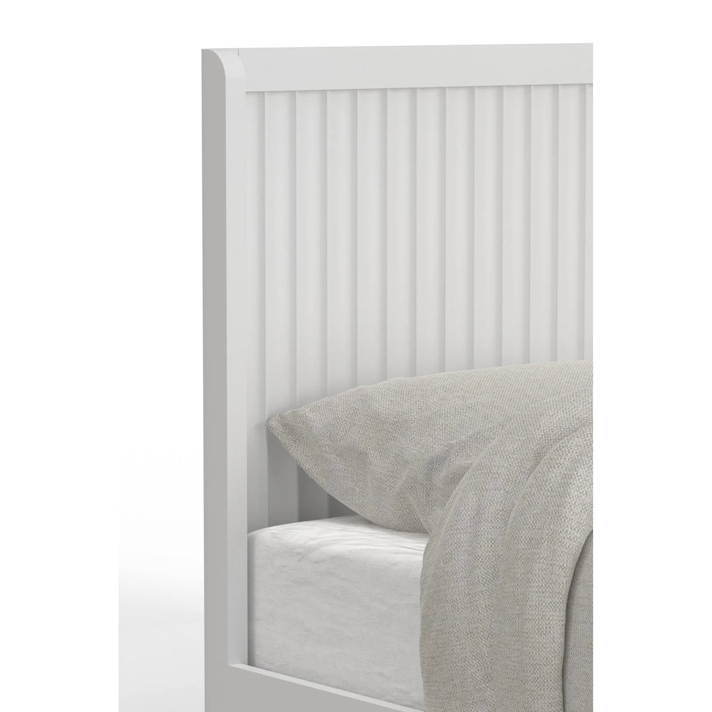 King Panel Bed in White G814