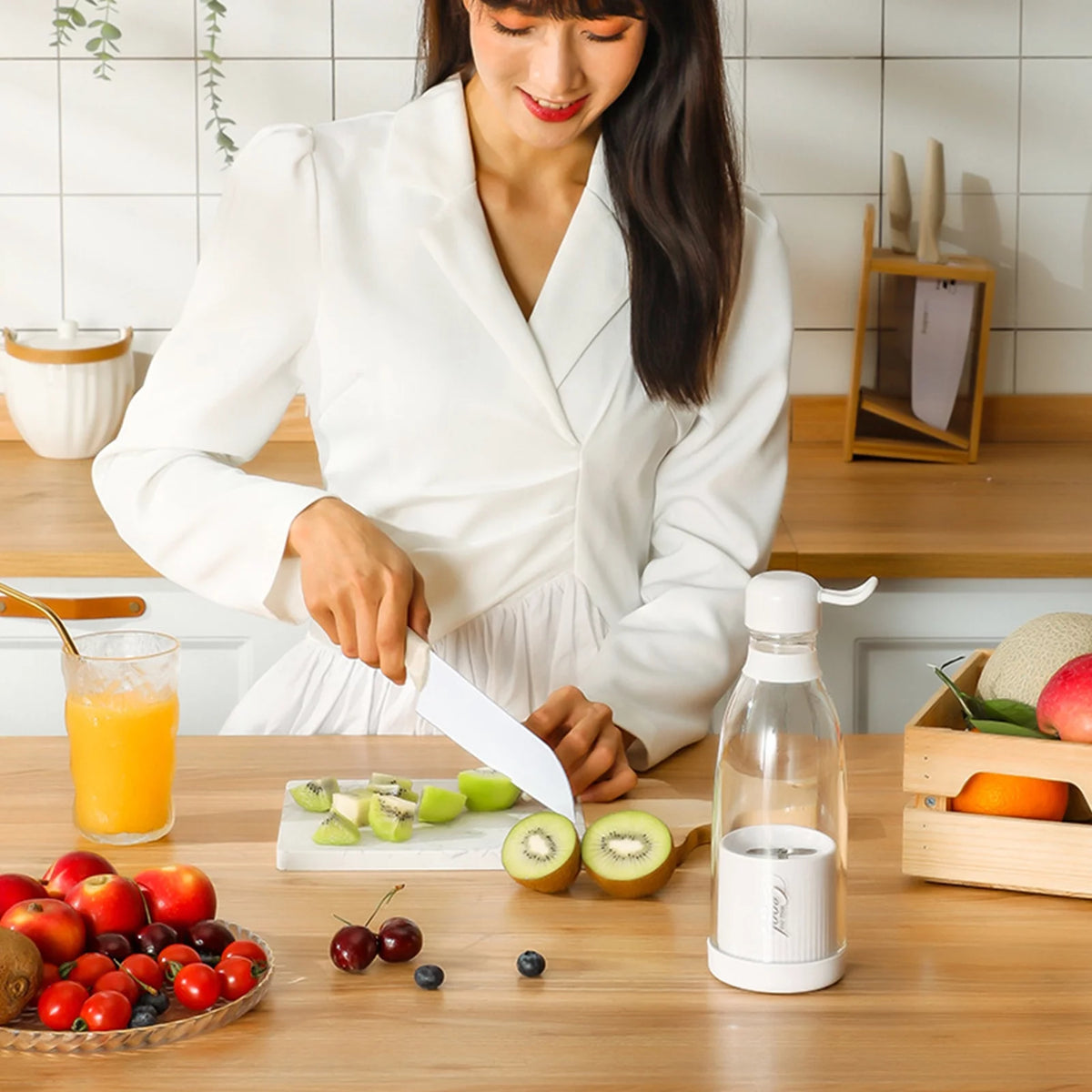300mL Portable Electric Juicer Cup USB Blender K5437