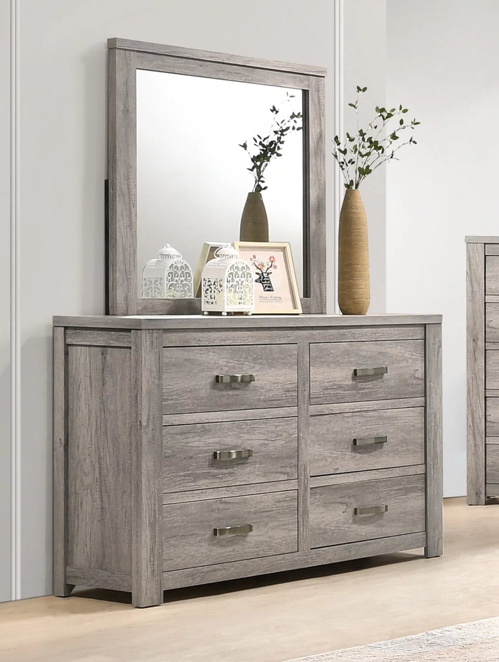 King Size 4pc Bedroom Set with Dresser Mirror Nightstand B623