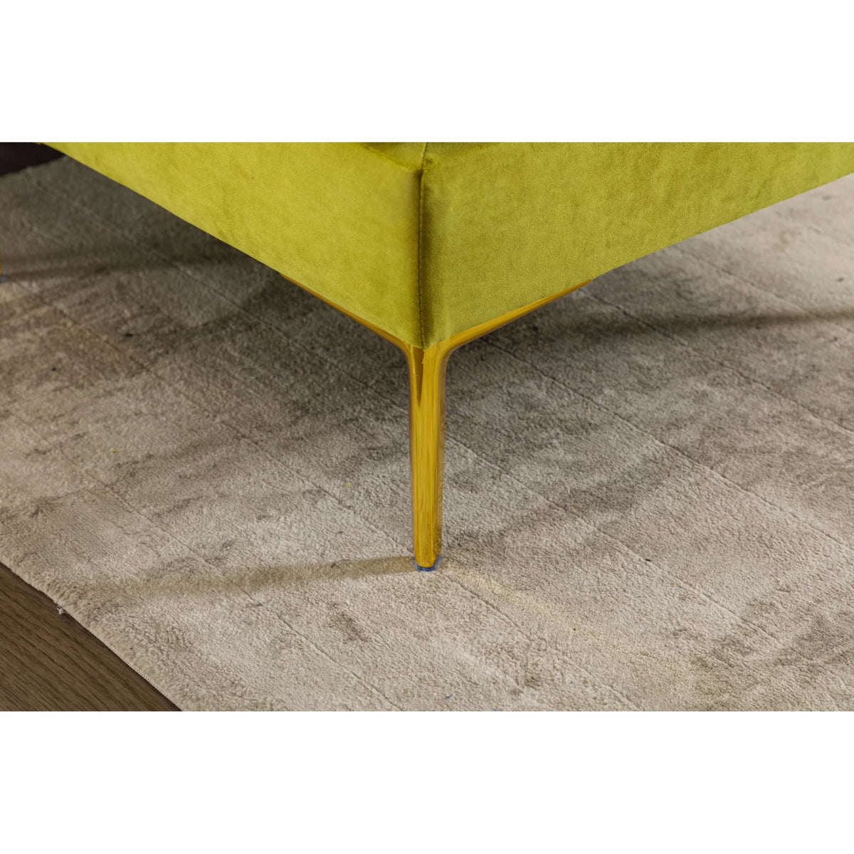 Accent Sofa C739