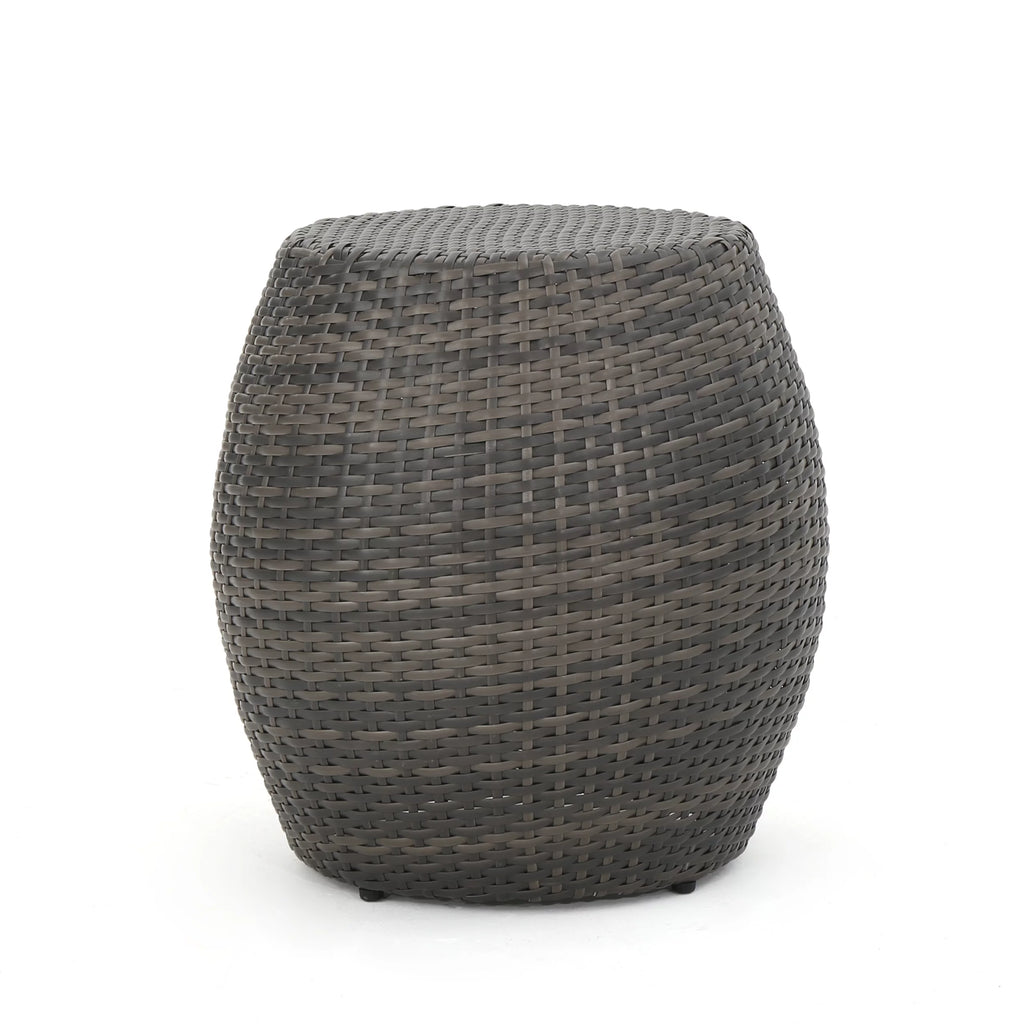 Gray Wicker Outdoor Side Table F573