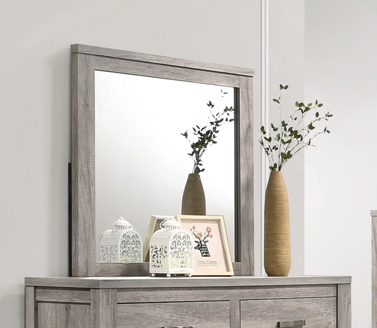King Size 4pc Bedroom Set with Dresser Mirror Nightstand B623